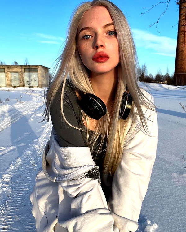 alisatvoya instagram image archive image
