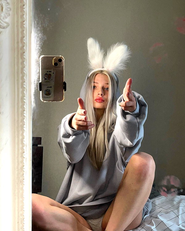 alisatvoya instagram image archive image