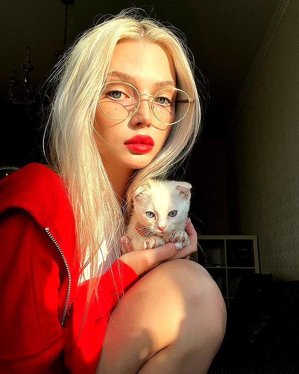alisatvoya instagram image archive image
