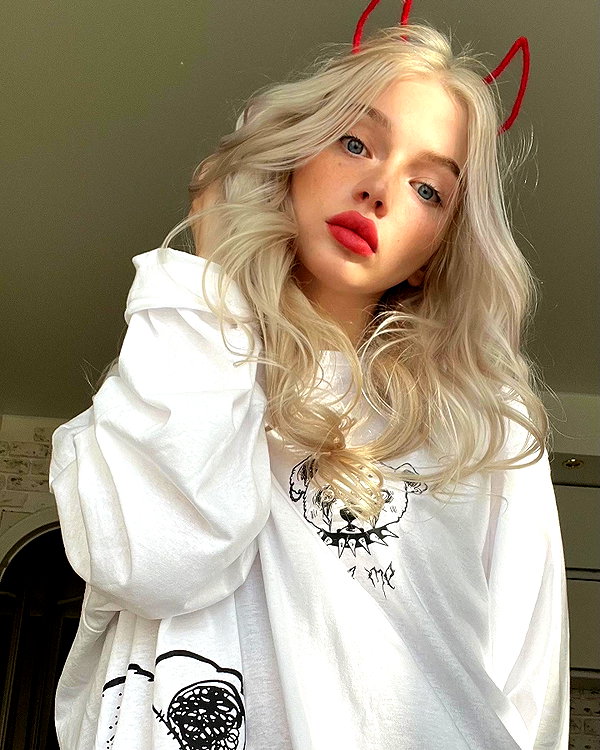 alisatvoya instagram image archive image