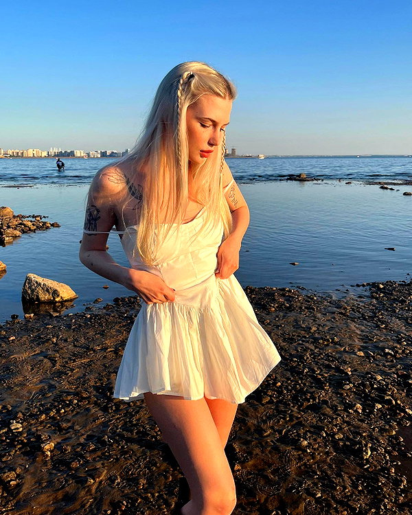 alisatvoya instagram image archive image