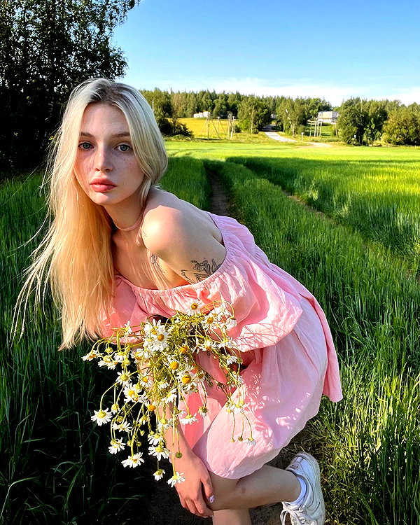 alisatvoya instagram image archive image