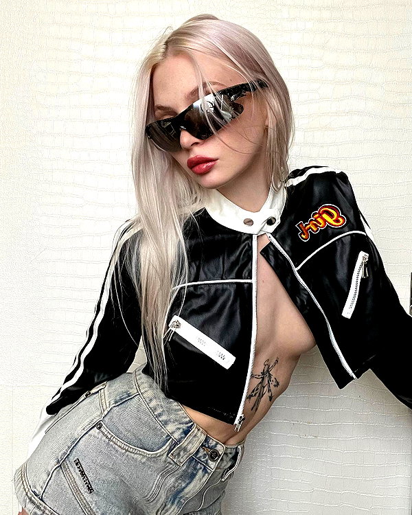 alisatvoya instagram image archive image