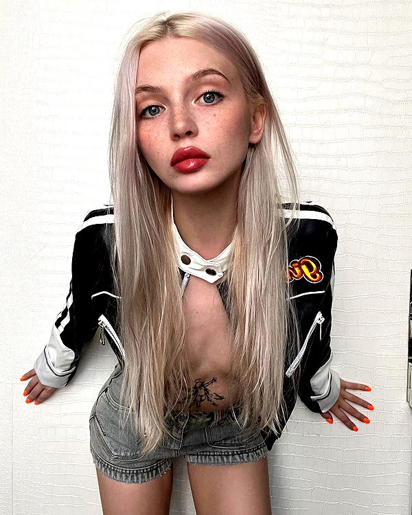 alisatvoya instagram image archive image