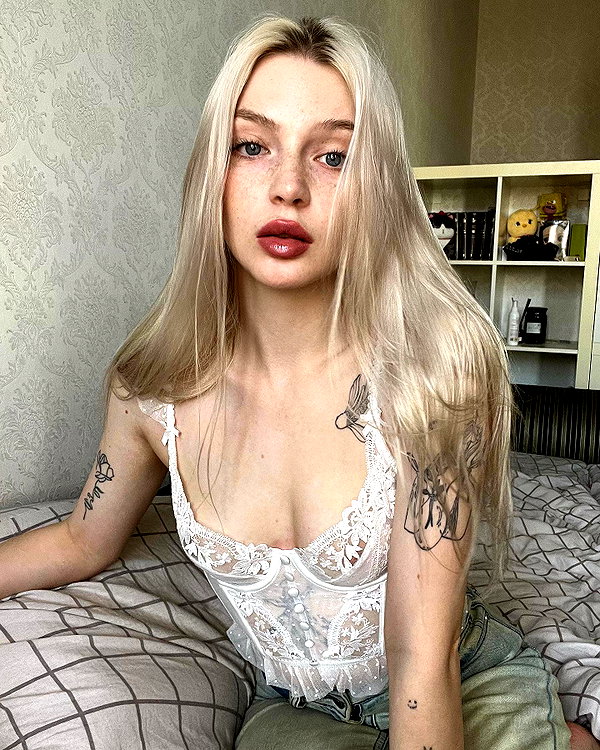 alisatvoya instagram image archive image