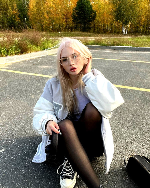 alisatvoya instagram image archive image