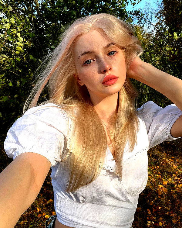alisatvoya instagram image archive image