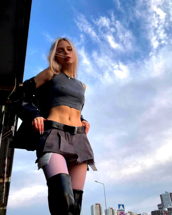 alisatvoya instagram image archive image