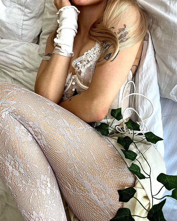 alisatvoya instagram image archive image