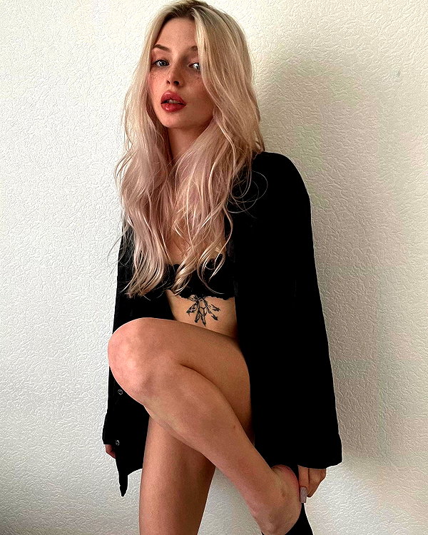 alisatvoya instagram image archive image