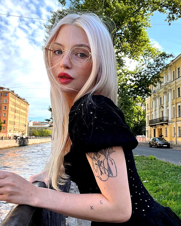 alisatvoya instagram image archive image