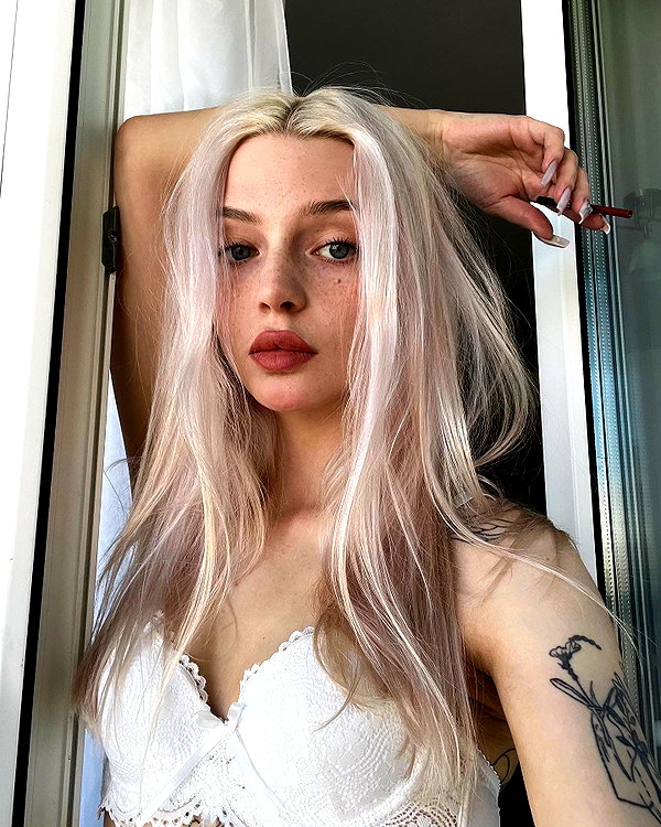 alisatvoya instagram image archive image