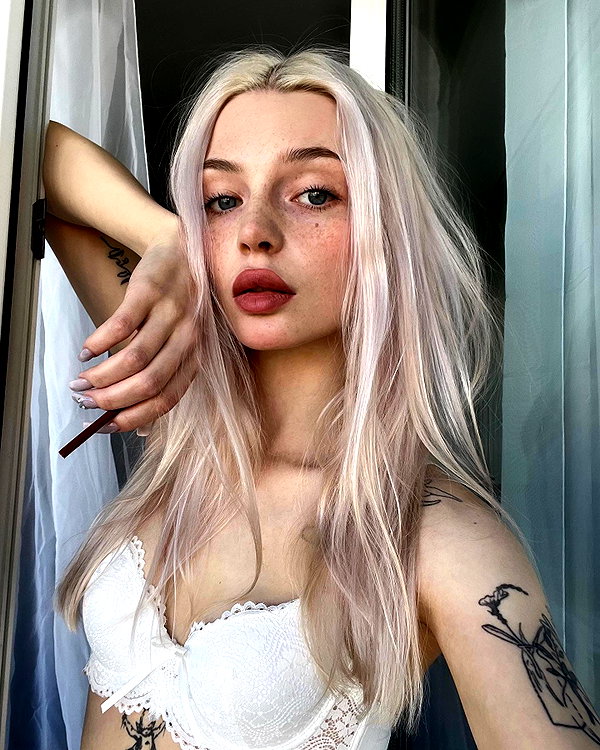 alisatvoya instagram image archive image