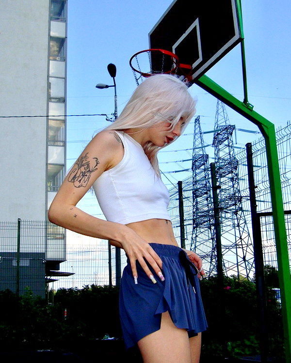 alisatvoya instagram image archive image