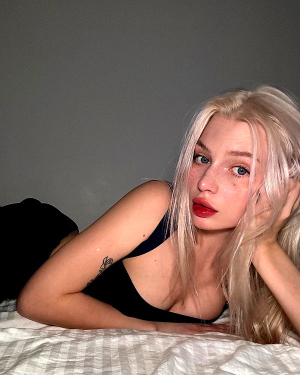 alisatvoya instagram image archive image