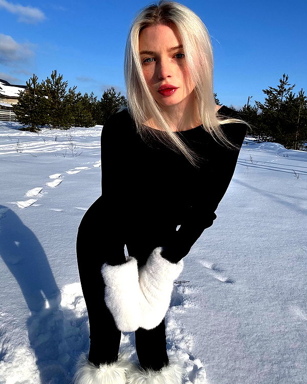 alisatvoya instagram image archive image