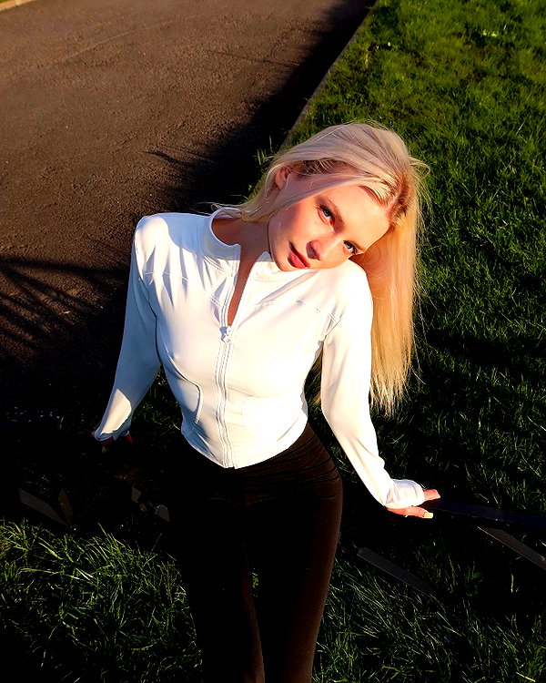 alisatvoya instagram image archive image