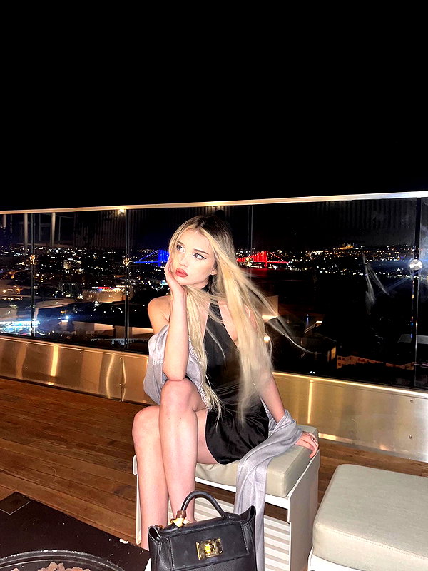 alishenyka instagram image archive image