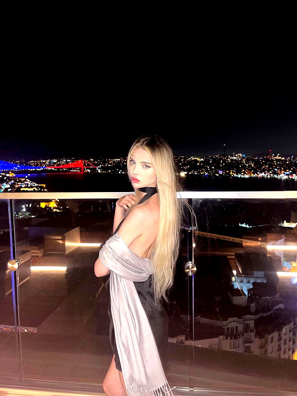 alishenyka instagram image archive image