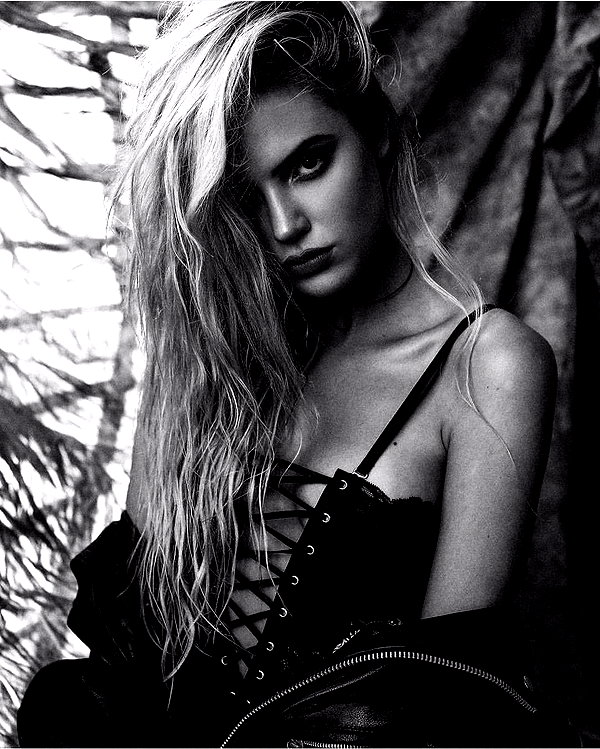 alissaviolet instagram image archive image