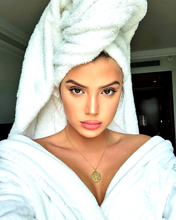 alissaviolet instagram image archive image
