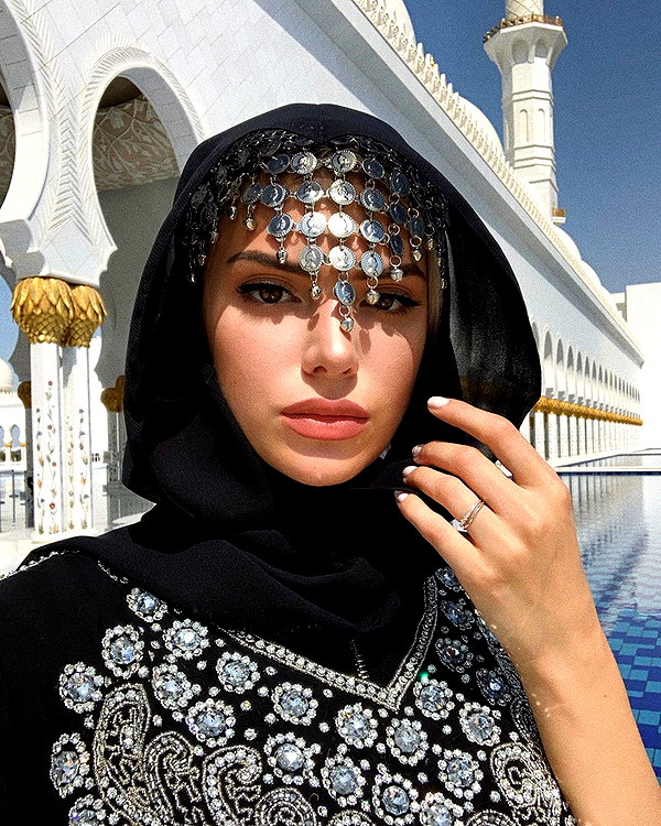 alissaviolet instagram image archive image