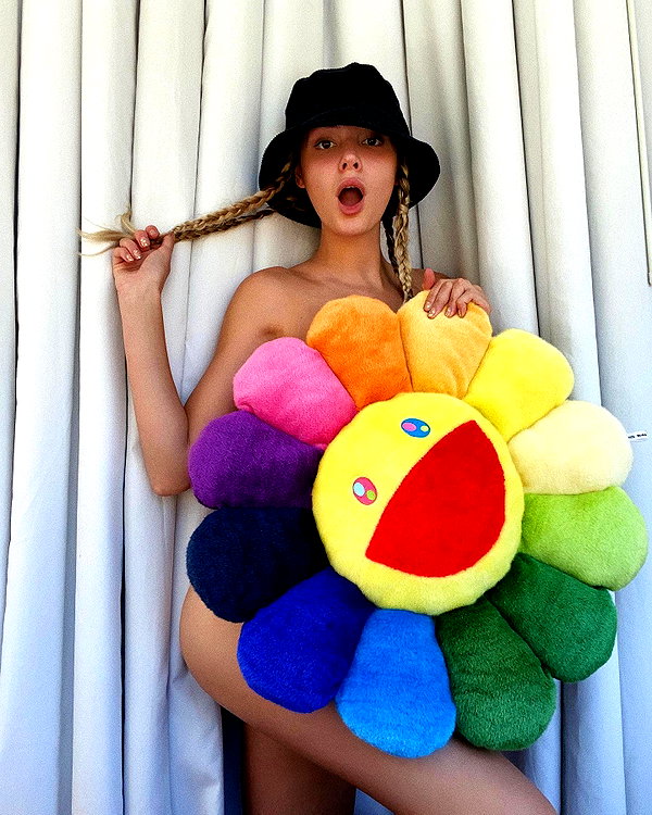 alissaviolet instagram image archive image