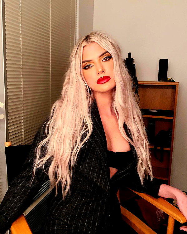 alissaviolet instagram image archive image