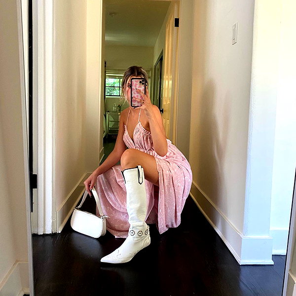 alissaviolet instagram image archive image