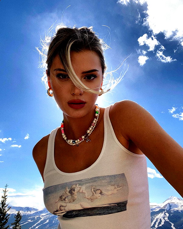 alissaviolet instagram image archive image