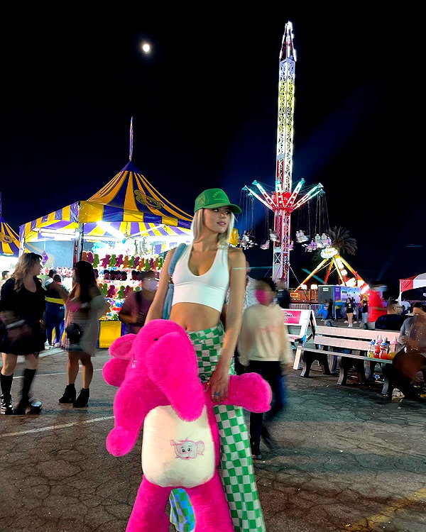 alissaviolet instagram image archive image