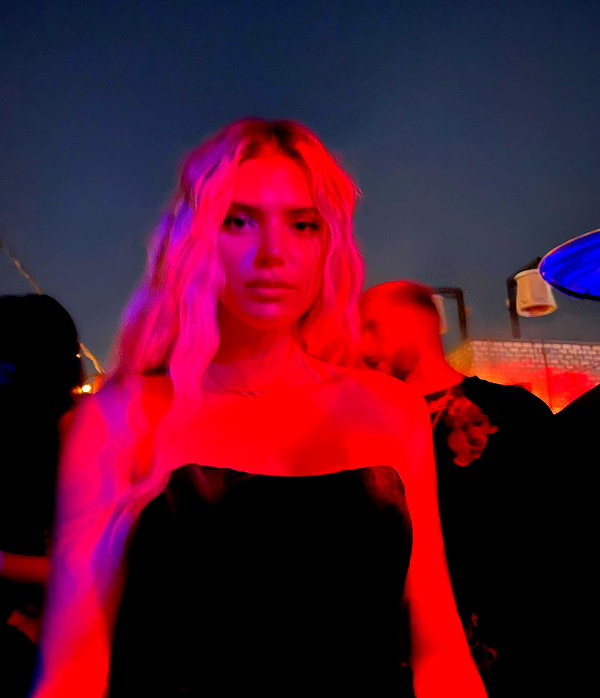 alissaviolet instagram image archive image