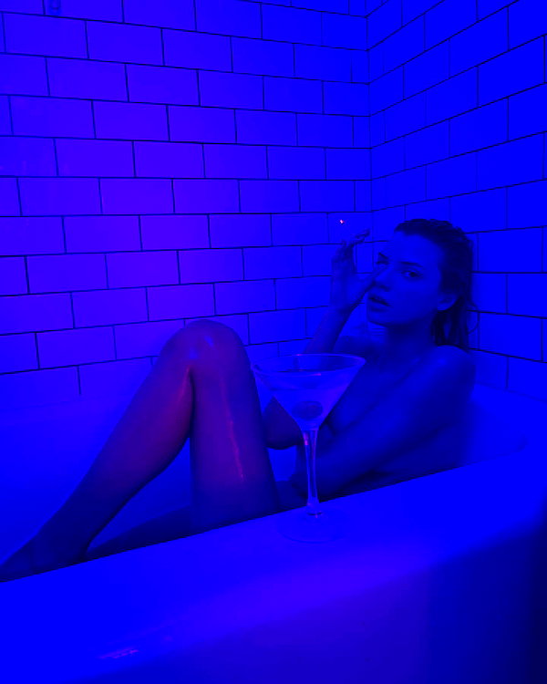 alissaviolet instagram image archive image