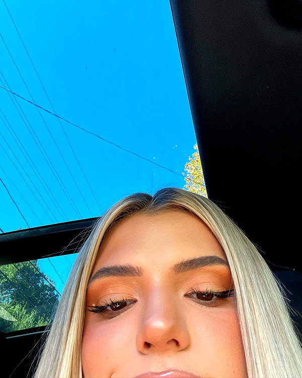 alissaviolet instagram image archive image