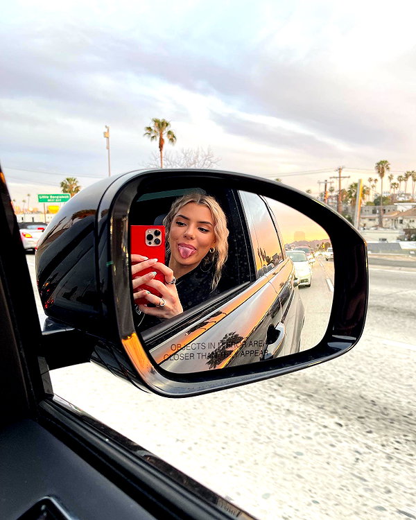 alissaviolet instagram image archive image