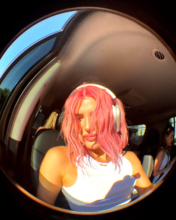 alissaviolet instagram image archive image