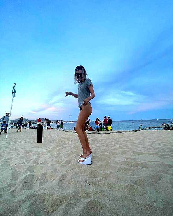 alissaviolet instagram image archive image