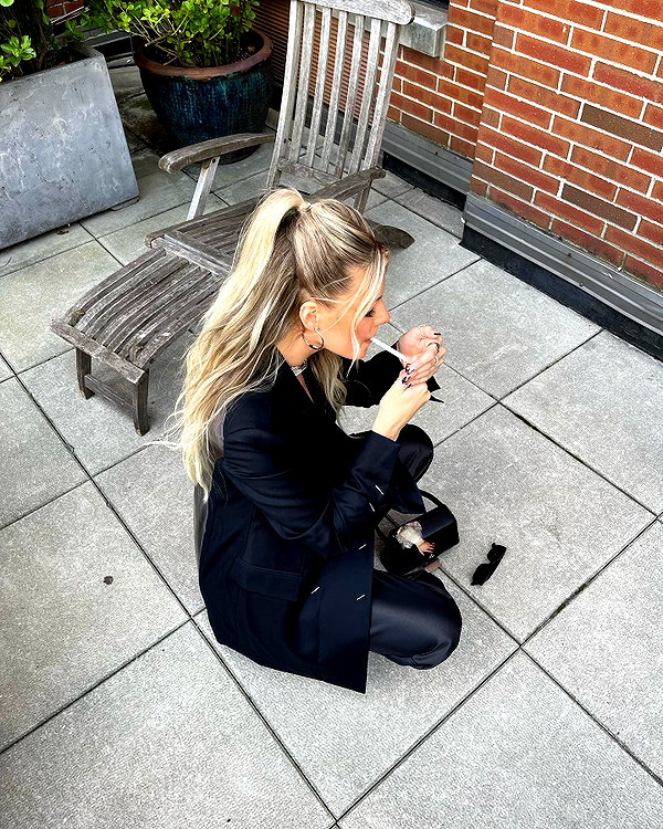 alissaviolet instagram image archive image