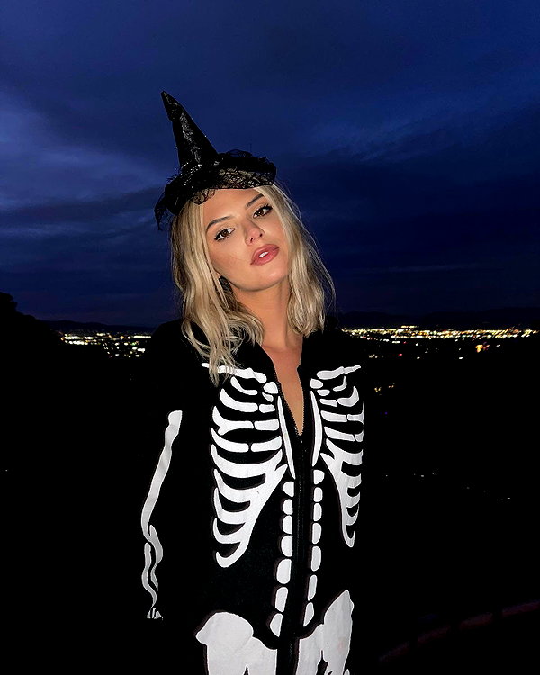 alissaviolet instagram image archive image