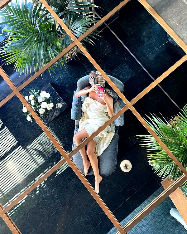 alissaviolet instagram image archive image