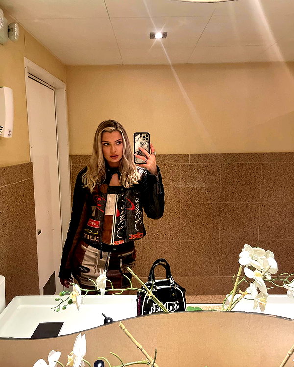 alissaviolet instagram image archive image