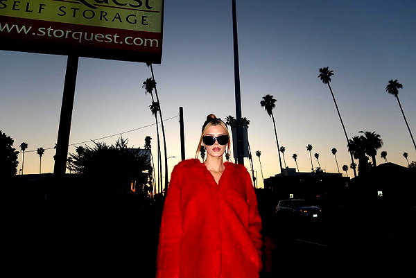 alissaviolet instagram image archive image