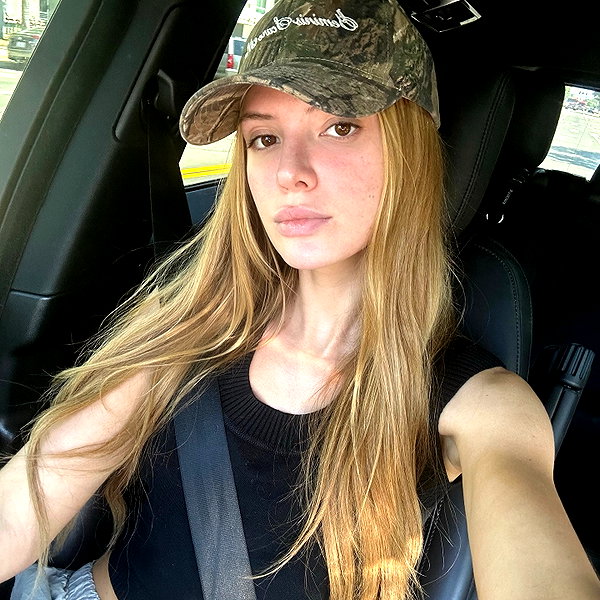 alissaviolet instagram image archive image