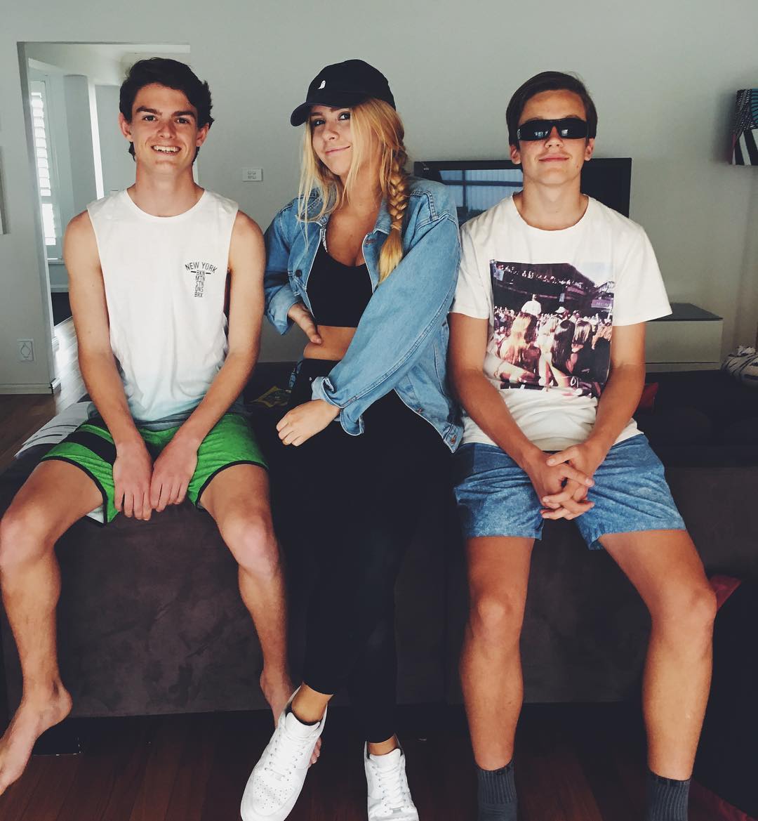 allygravemade instagram image archive image