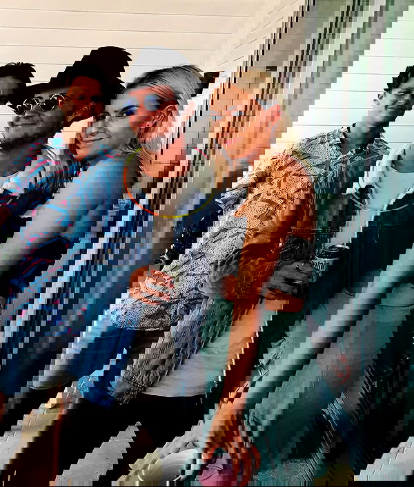 allygravemade image ~ Altpins