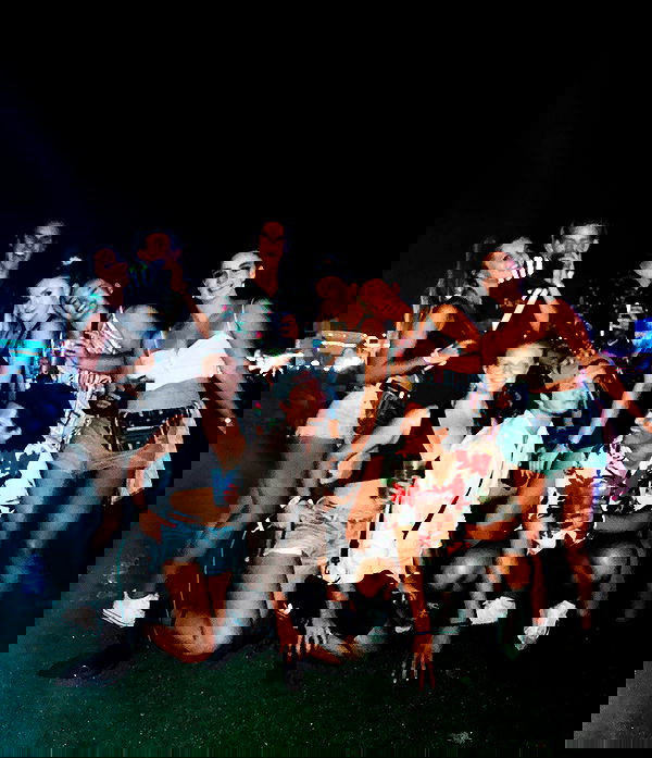 allygravemade image ~ Altpins