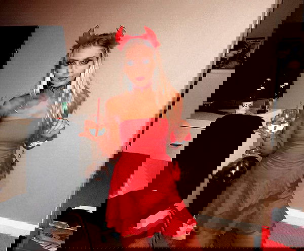 allygravemade image ~ Altpins