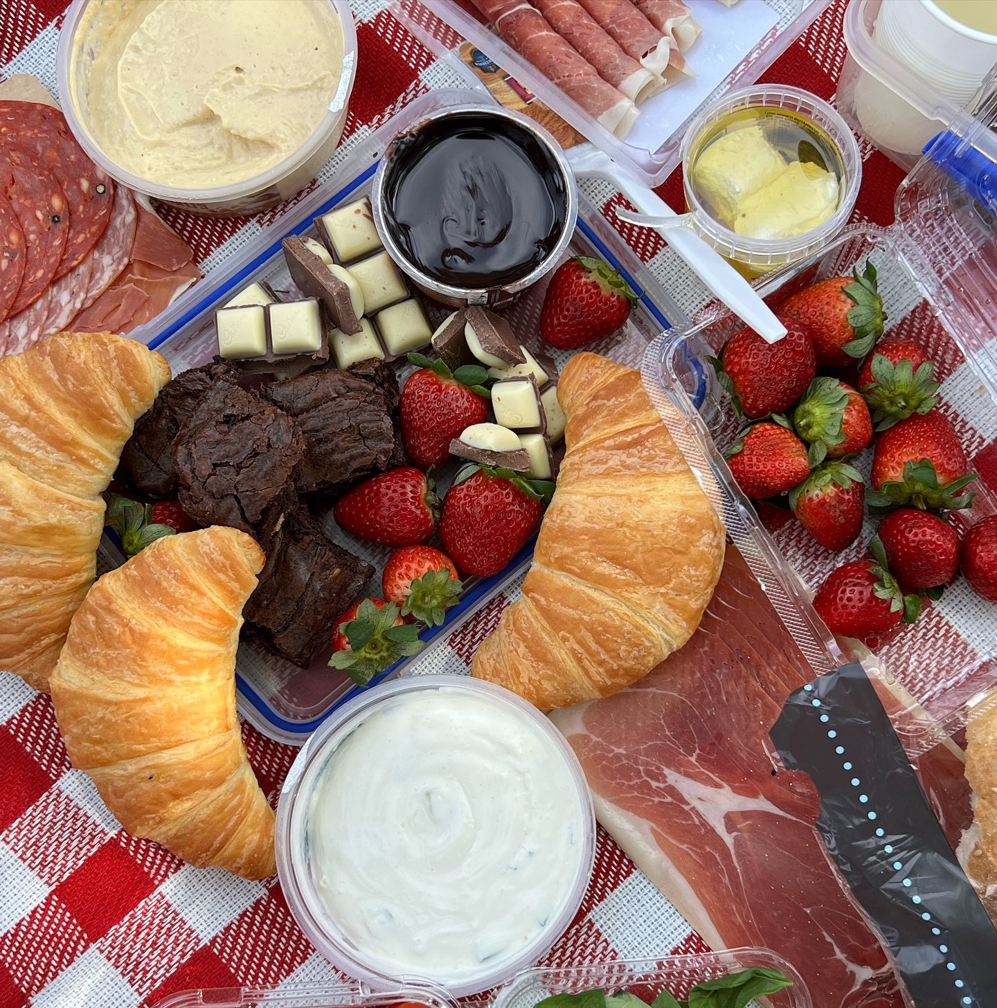 allygravemade instagram image archive image