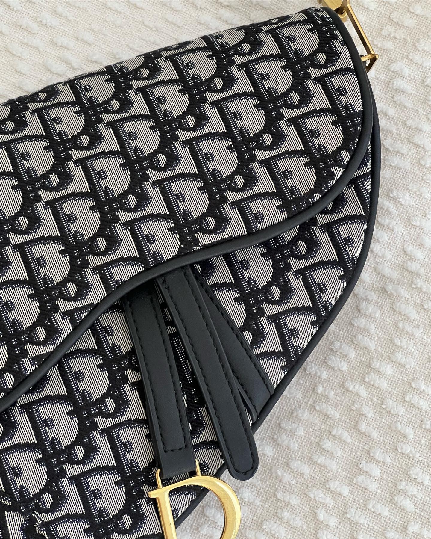 allygravemade instagram image archive image