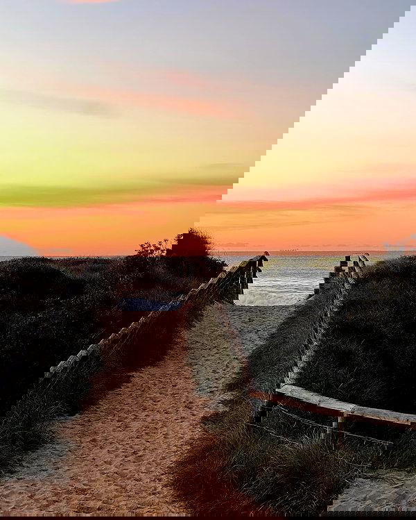 allygravemade image ~ Altpins